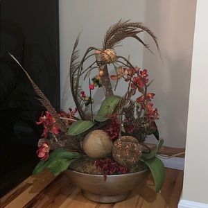 Decorative arrangement
